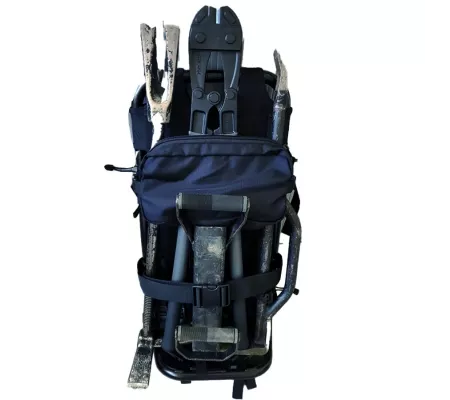 Estructura de porteo EFFRAK Full Black resistente y ergonómica