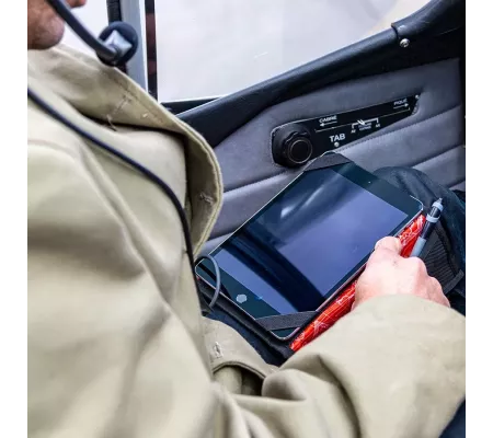 Plancheta de vuelo CAVOK MINI para tablet hasta 8,3"