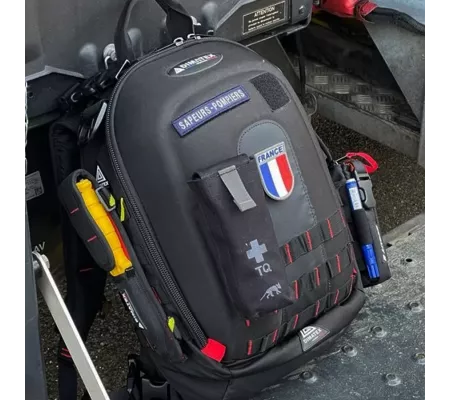 Mochila MATT Black Line ligera y coqué termoformada