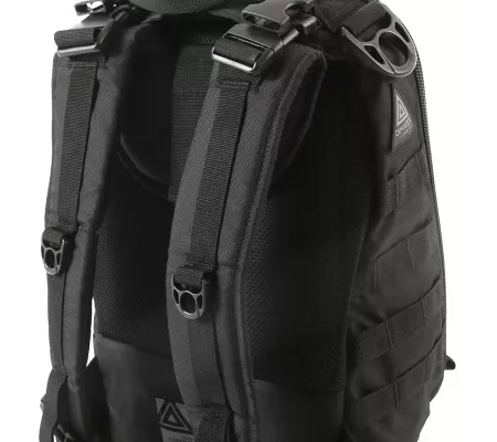 Mochila MATT Full Black ligera, coqué y compacta