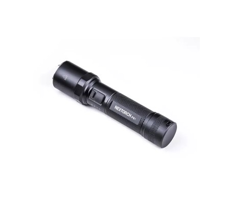 Linterna táctica NEXTORCH P81B de 3700 lúmenes