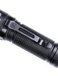 Linterna táctica de ángulo recto NEXTORCH P10 | Compacta, potente y versátil | XS Equipament